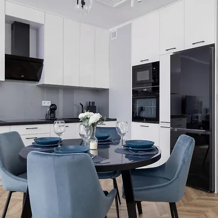 Unique With Balcony & Parking Zablocie Cracow By Renters Prestige Krakow