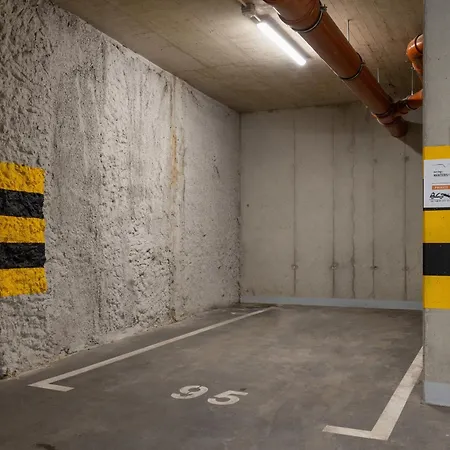 Unique With Balcony & Parking Zablocie Cracow By Renters Prestige Apartment